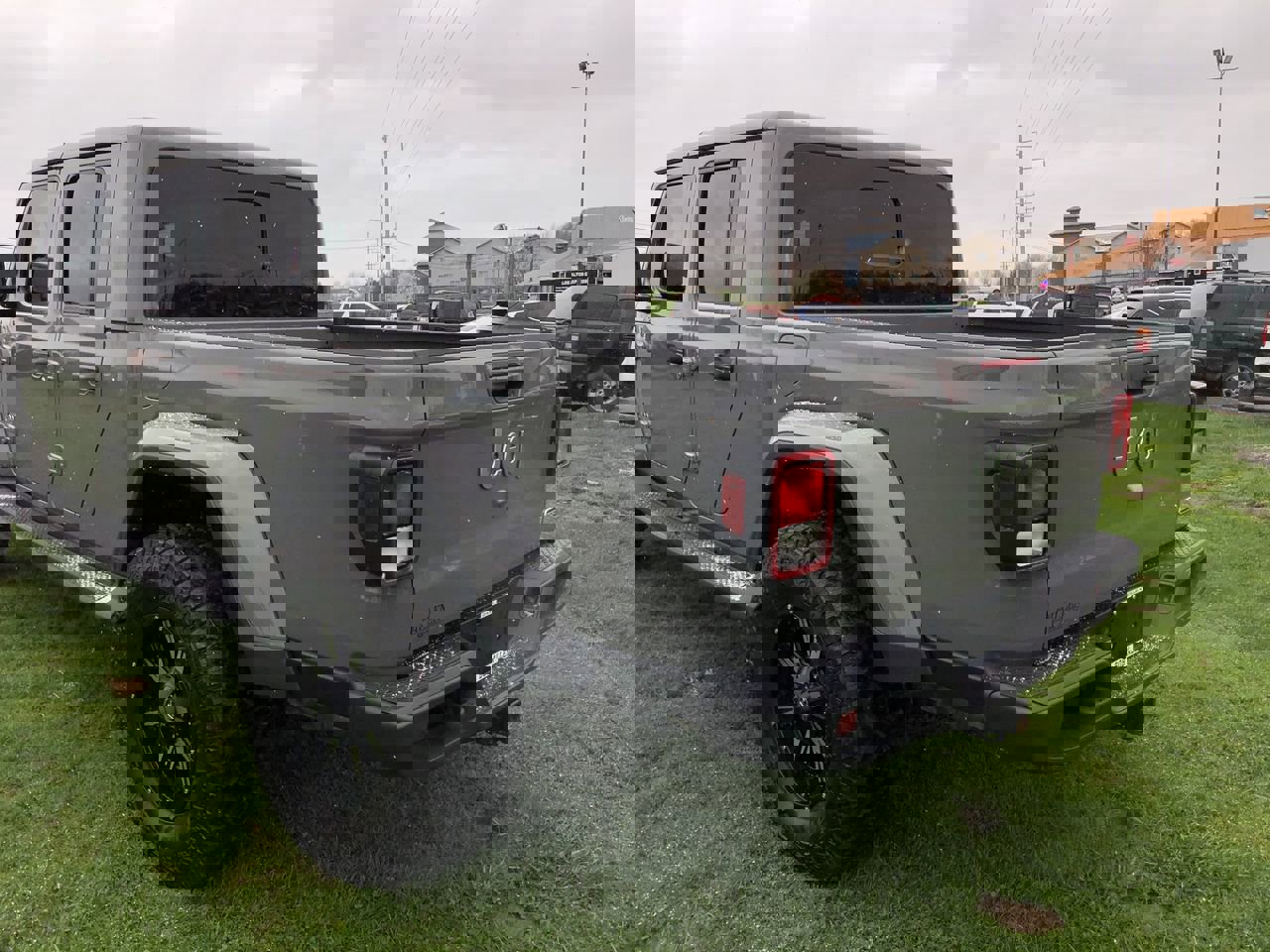 Used 2021 Jeep Gladiator Overland w/ Popular Equipment Package image 12