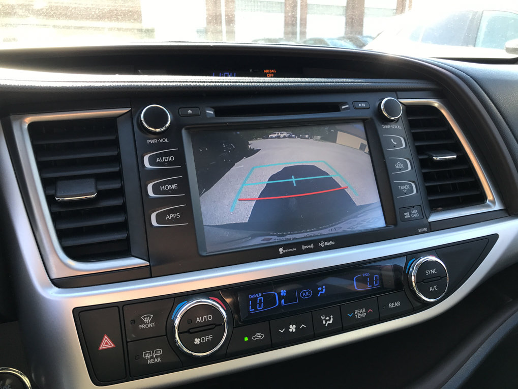 Used 2019 Toyota Highlander XLE AWD/4WD image 21