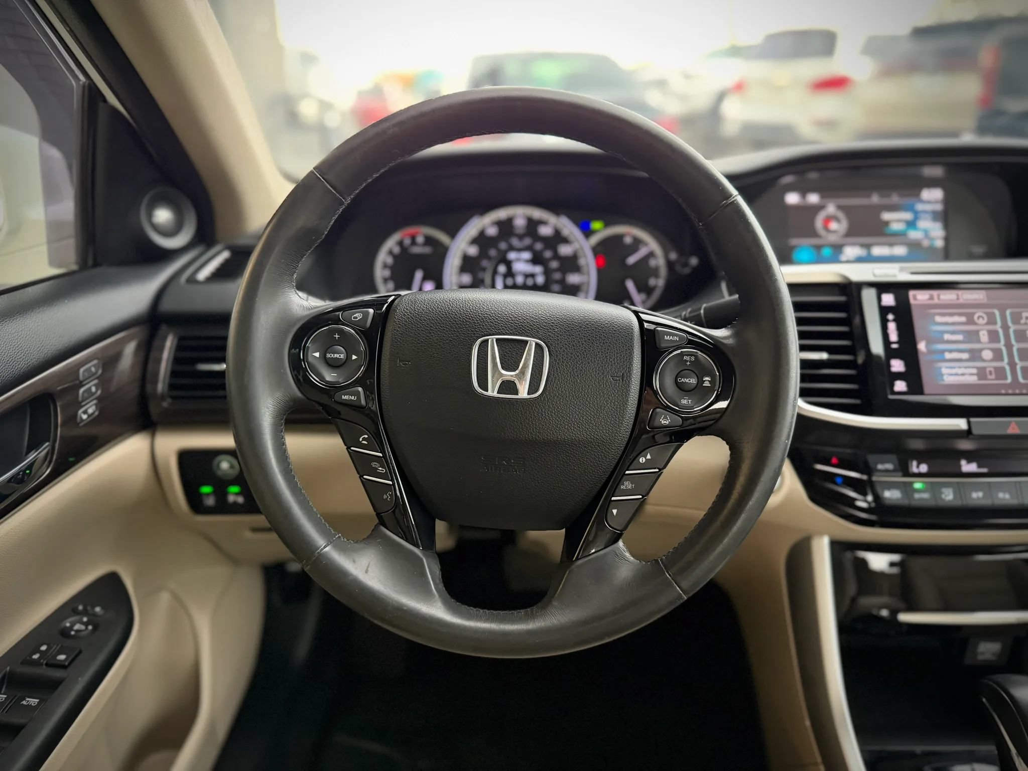 Used 2016 Honda Accord Touring image 10