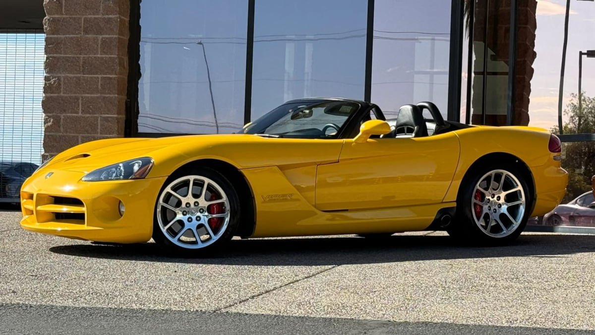 Used 2005 Dodge Viper SRT-10 RWD image 6