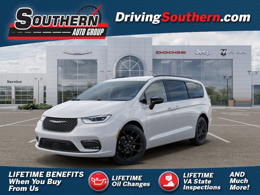 New 2026 Chrysler Pacifica Select w/ S Appearance Package