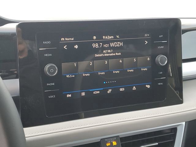 New 2026 Volkswagen Taos SE image 21