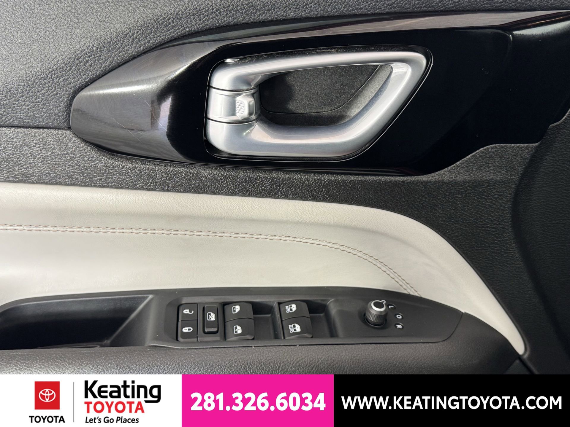 Used 2025 Jeep Compass Limited AWD/4WD image 12