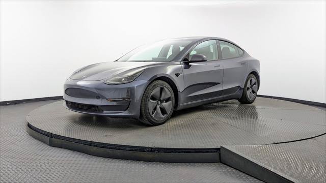 Used 2021 Tesla Model 3 Standard Range Plus RWD image 2