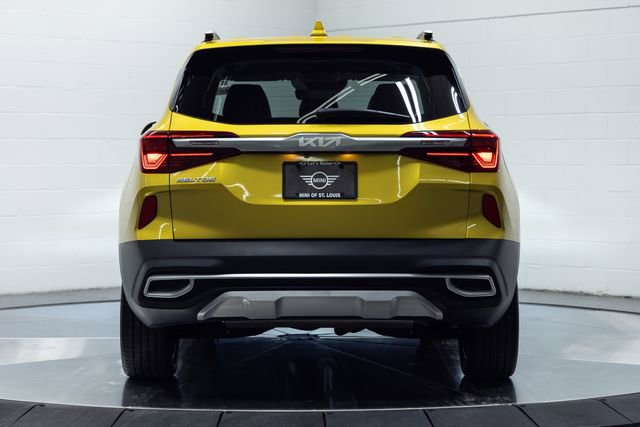 Used 2023 Kia Seltos SX w/ SX Sunroof Package image 7