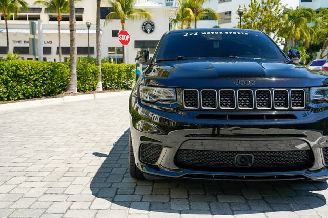 Used 2018 Jeep Grand Cherokee Trackhawk AWD/4WD image 6