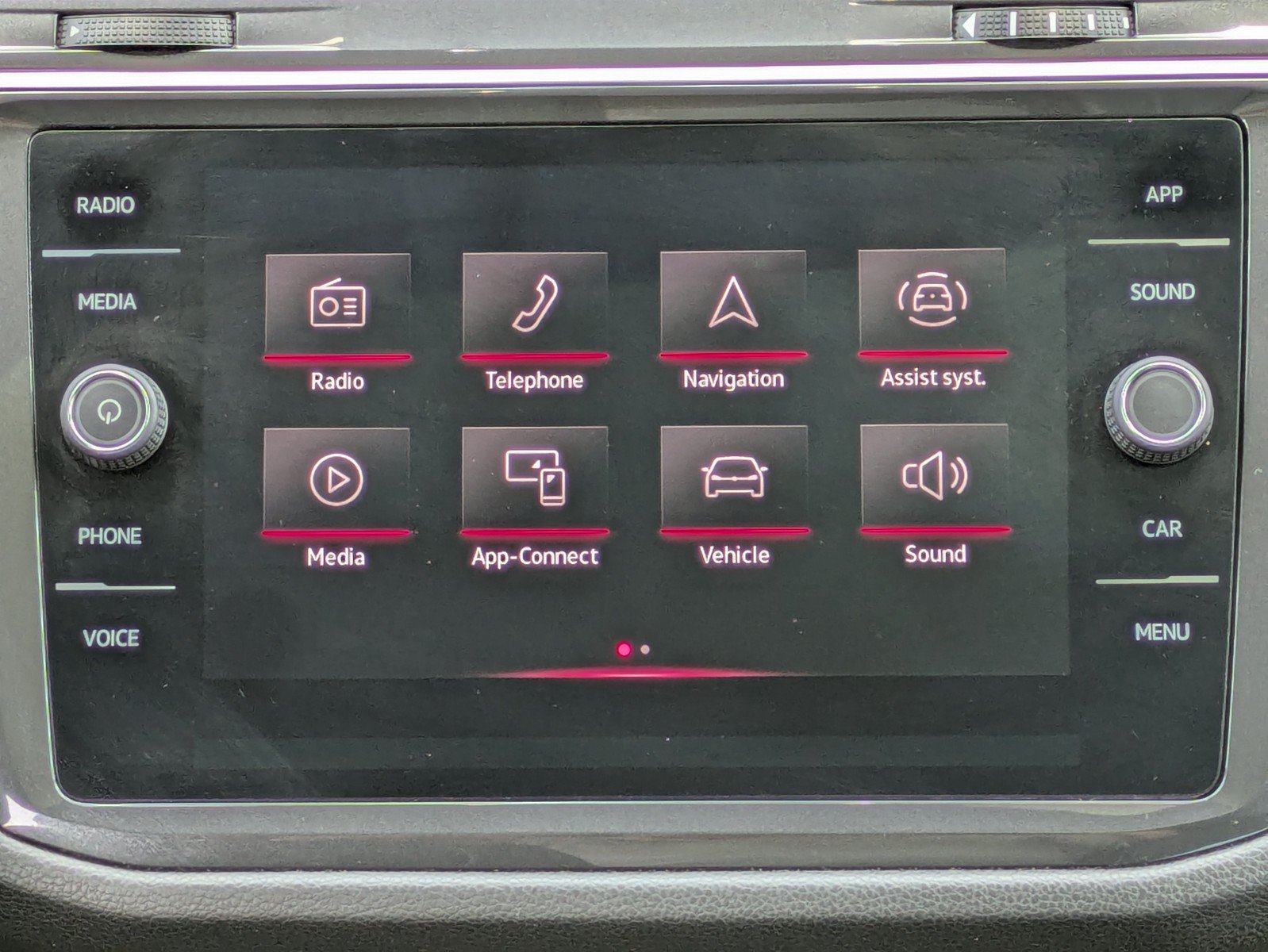 Used 2024 Volkswagen Tiguan SE R-Line FWD image 15