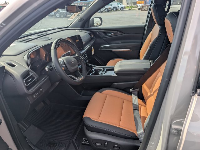 New 2027 Chevrolet Traverse Z71 w/ Enhanced Driving Package AWD/4WD image 12