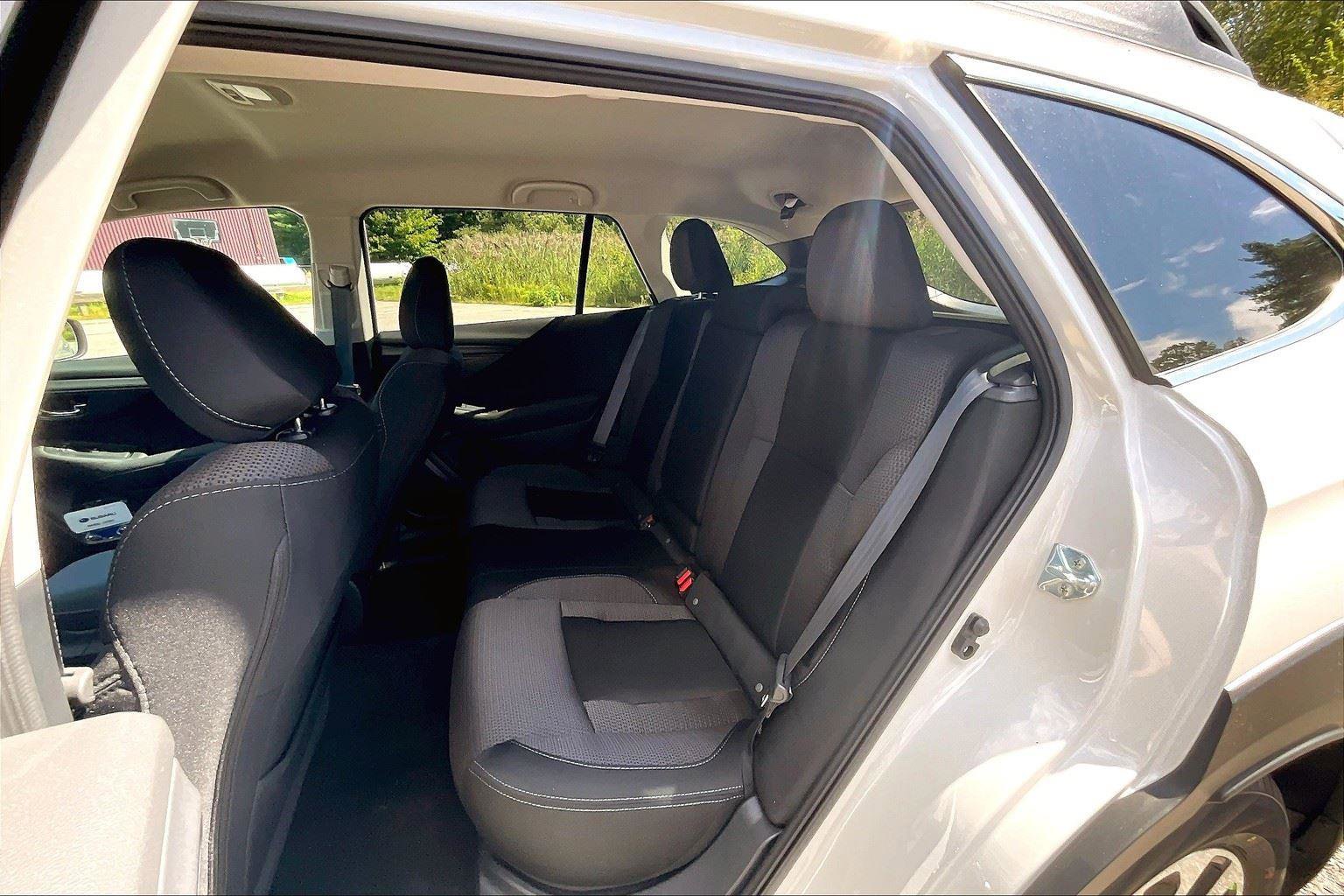 Used 2025 Subaru Outback Premium image 10