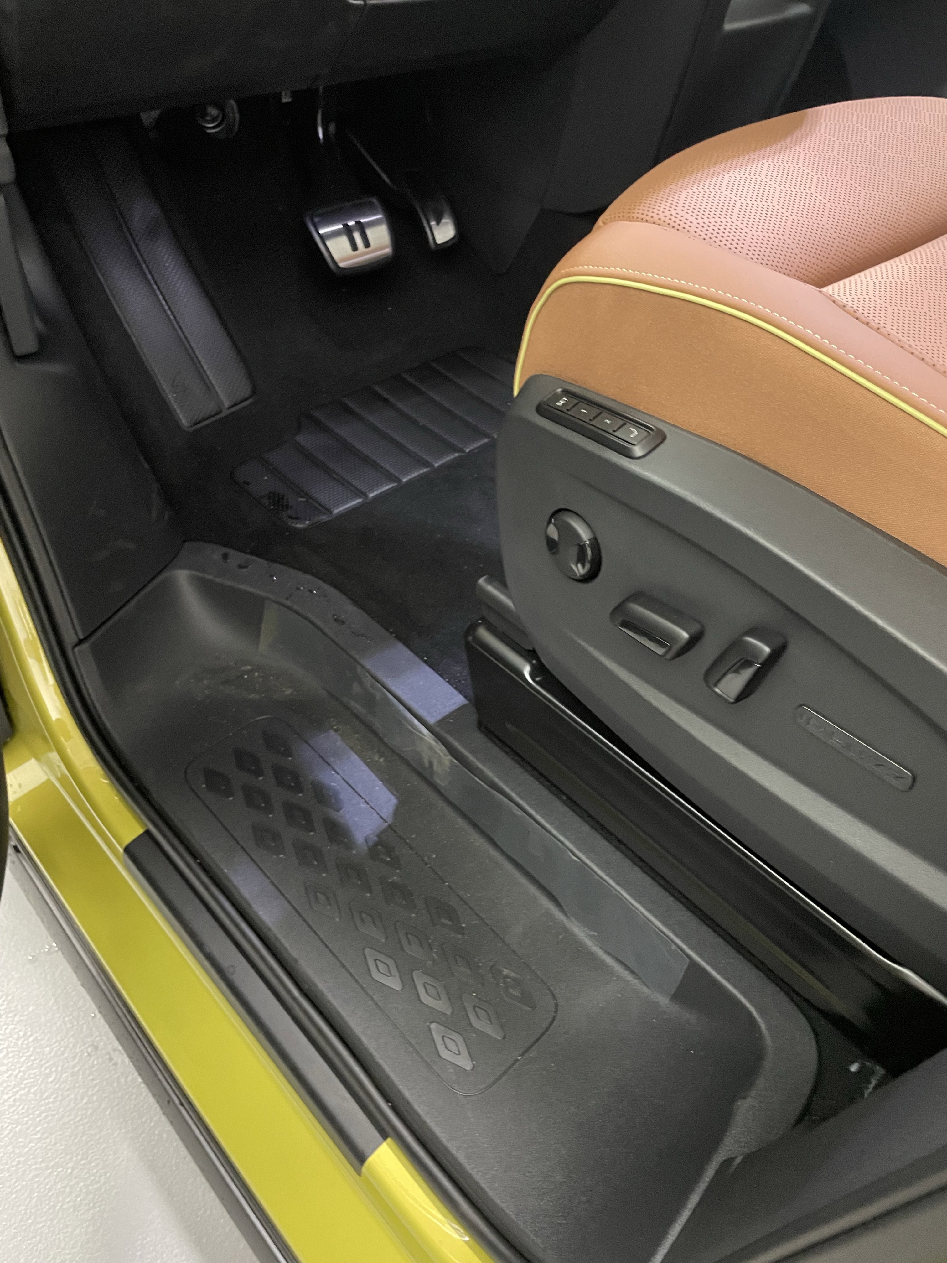 New 2025 Volkswagen ID. Buzz Pro S Plus image 6