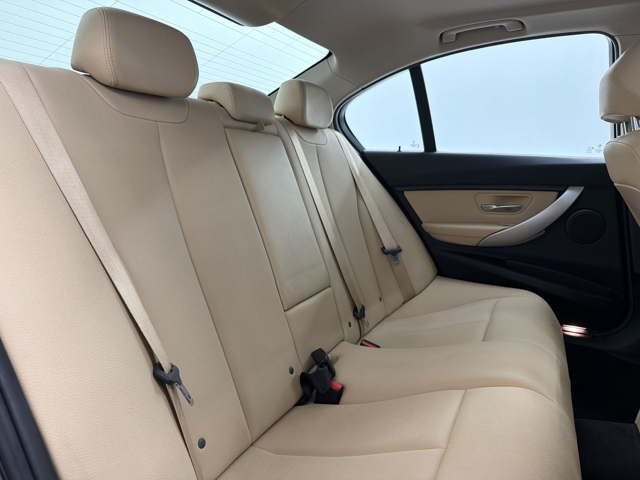 Used 2018 BMW 320i Sedan RWD image 28