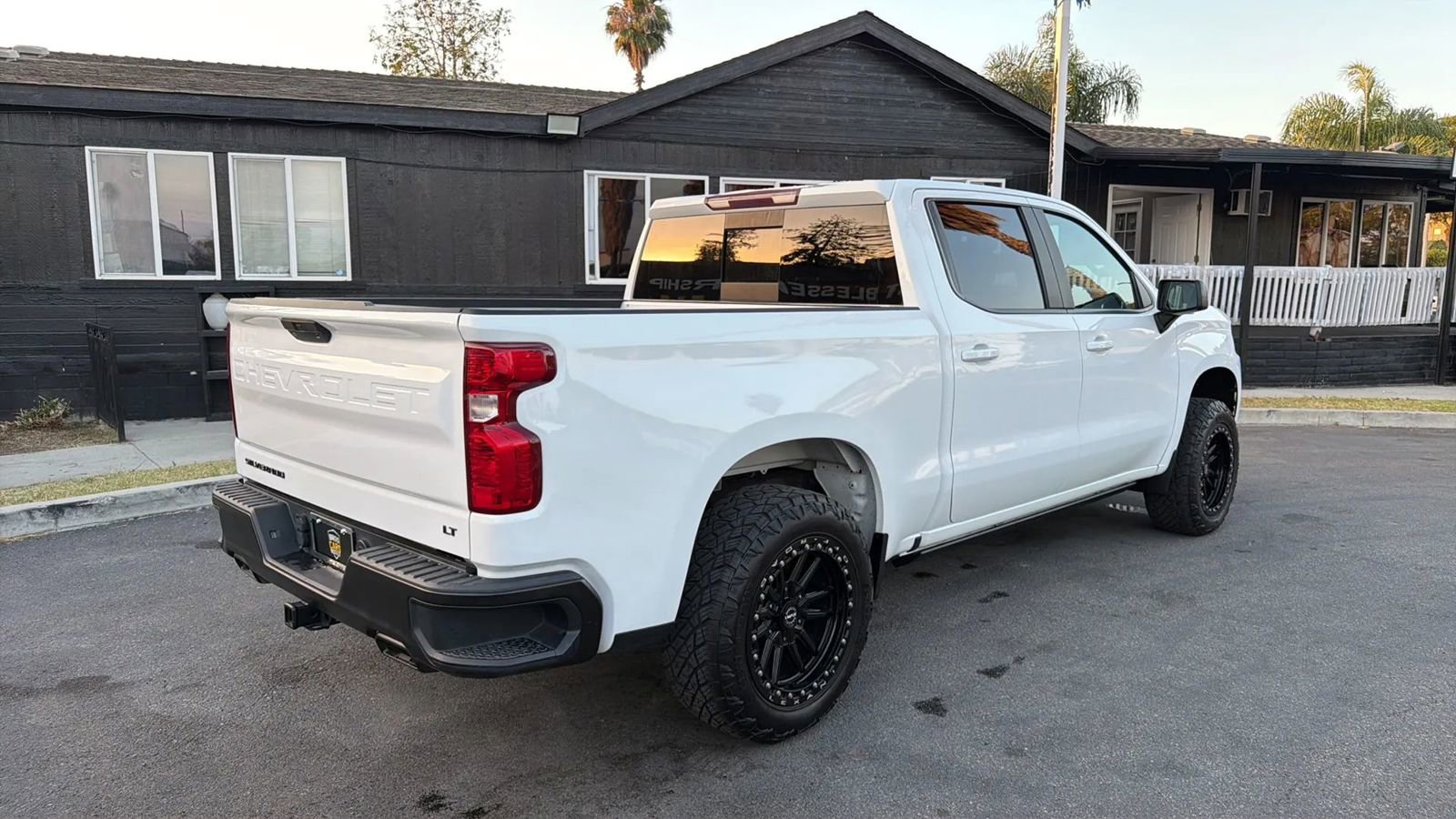Used 2020 Chevrolet Silverado 1500 LT w/ All-Star Edition AWD/4WD image 8