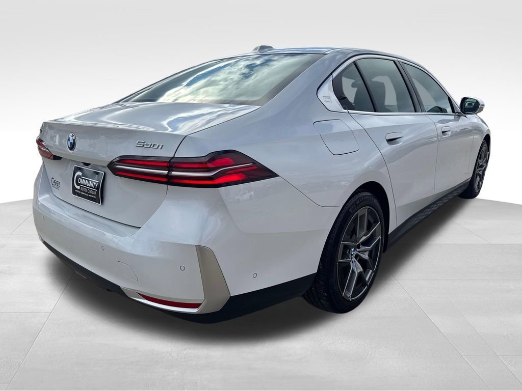 Used 2026 BMW 530i xDrive image 7