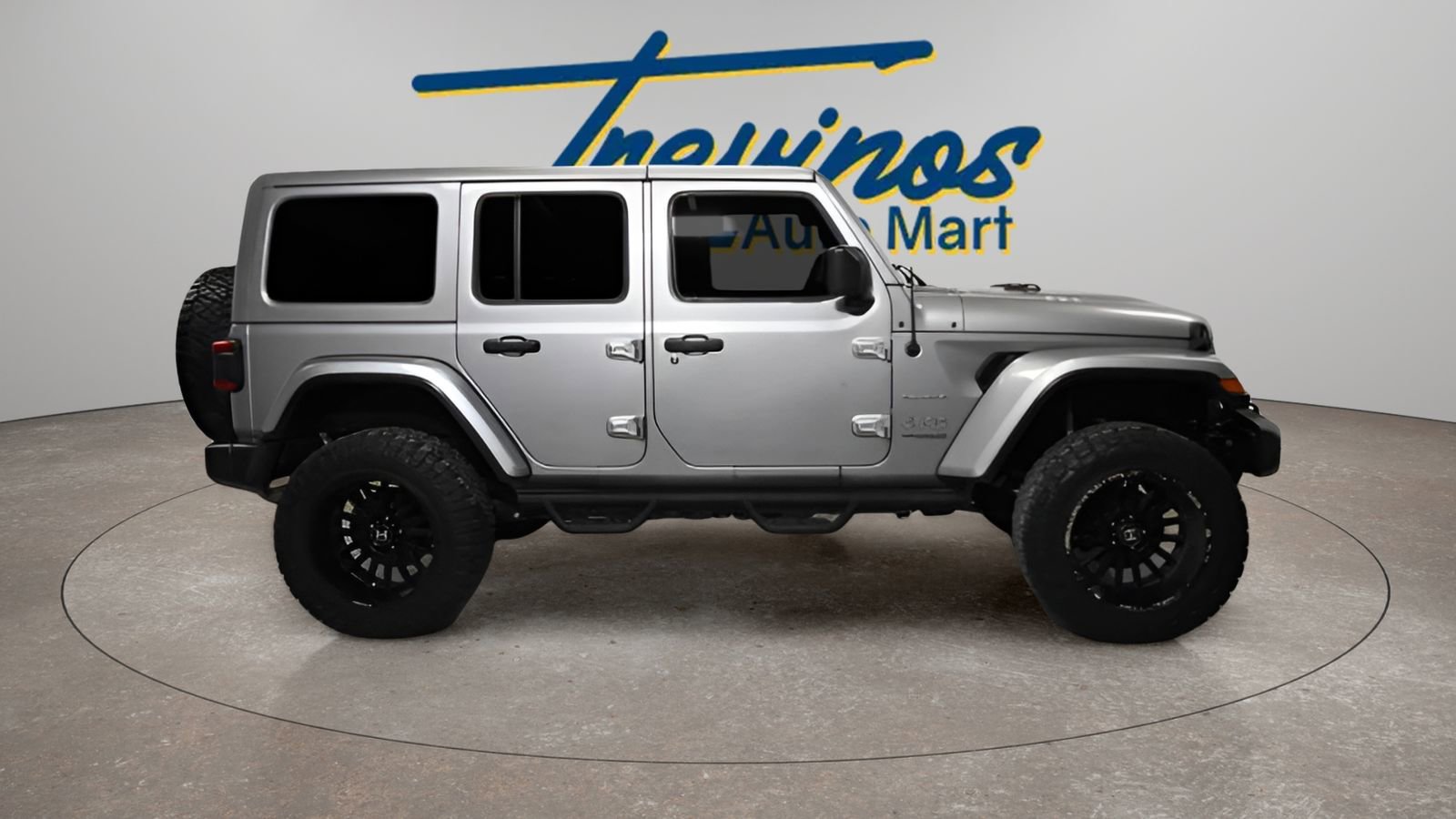 Used 2019 Jeep Wrangler Unlimited Sahara image 5