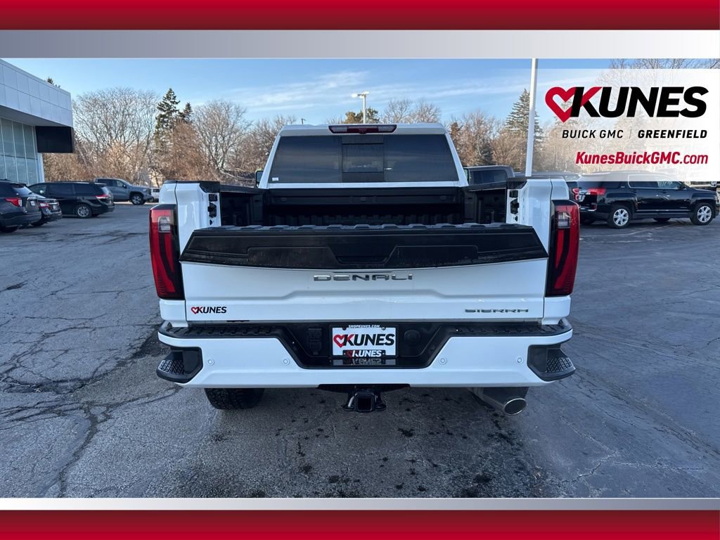 Used 2024 GMC Sierra 2500 Denali AWD/4WD image 18