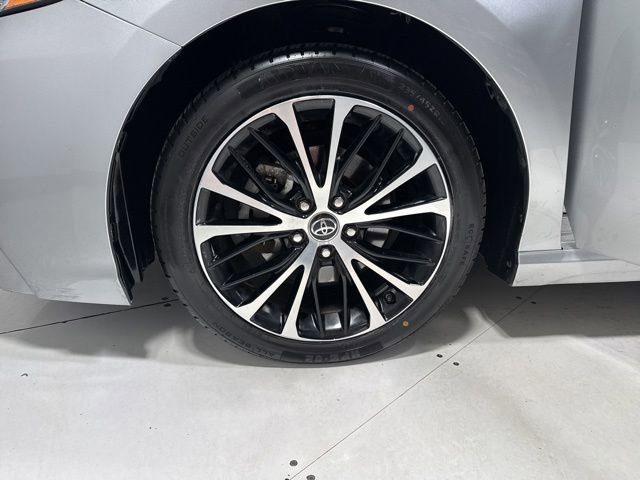 Used 2019 Toyota Camry SE FWD image 5