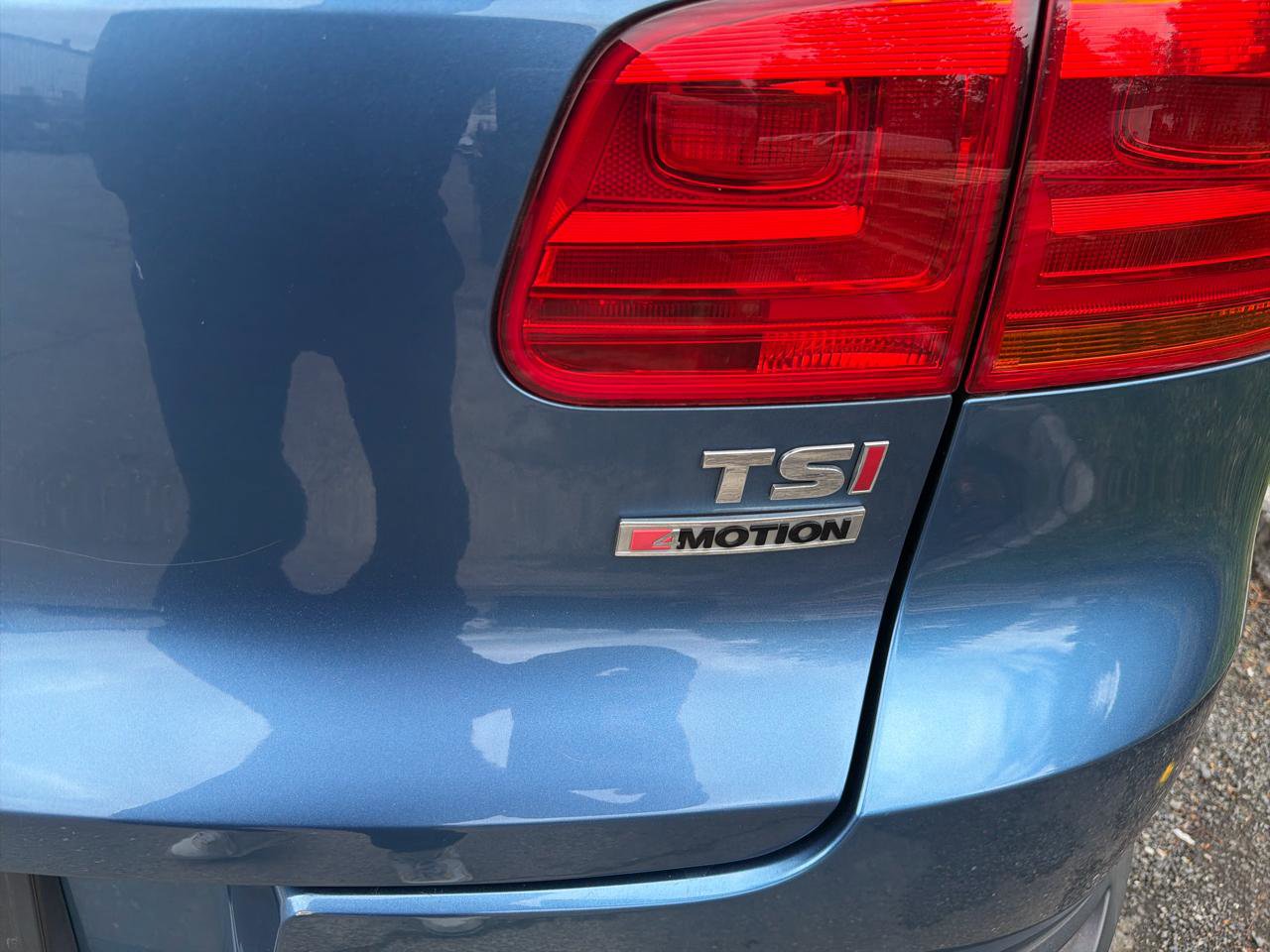 Used 2017 Volkswagen Tiguan S AWD/4WD image 9