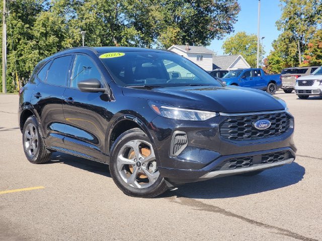 Used 2024 Ford Escape ST-Line w/ Tech Pack #1 AWD/4WD image 32