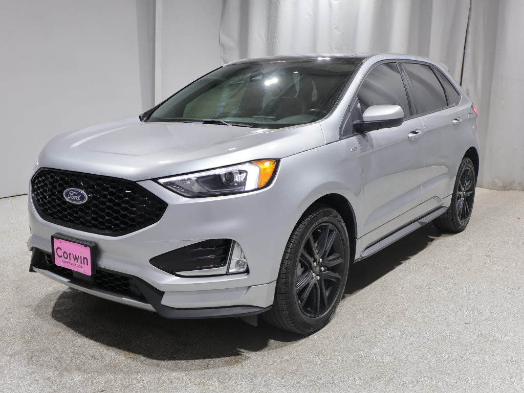 Used 2024 Ford Edge ST-Line w/ Class II Trailer Tow Package AWD/4WD image 8