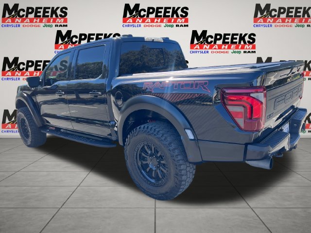 Used 2025 Chevrolet Silverado 1500 LT Trail Boss w/ Protection Package AWD/4WD image 3