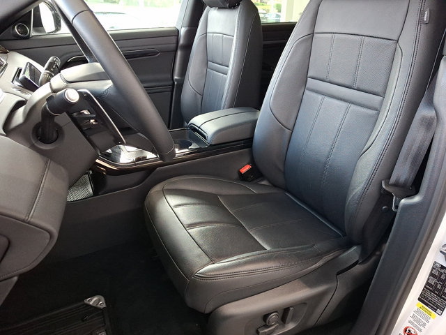 Used 2023 Land Rover Range Rover Evoque R-Dynamic SE AWD/4WD image 13