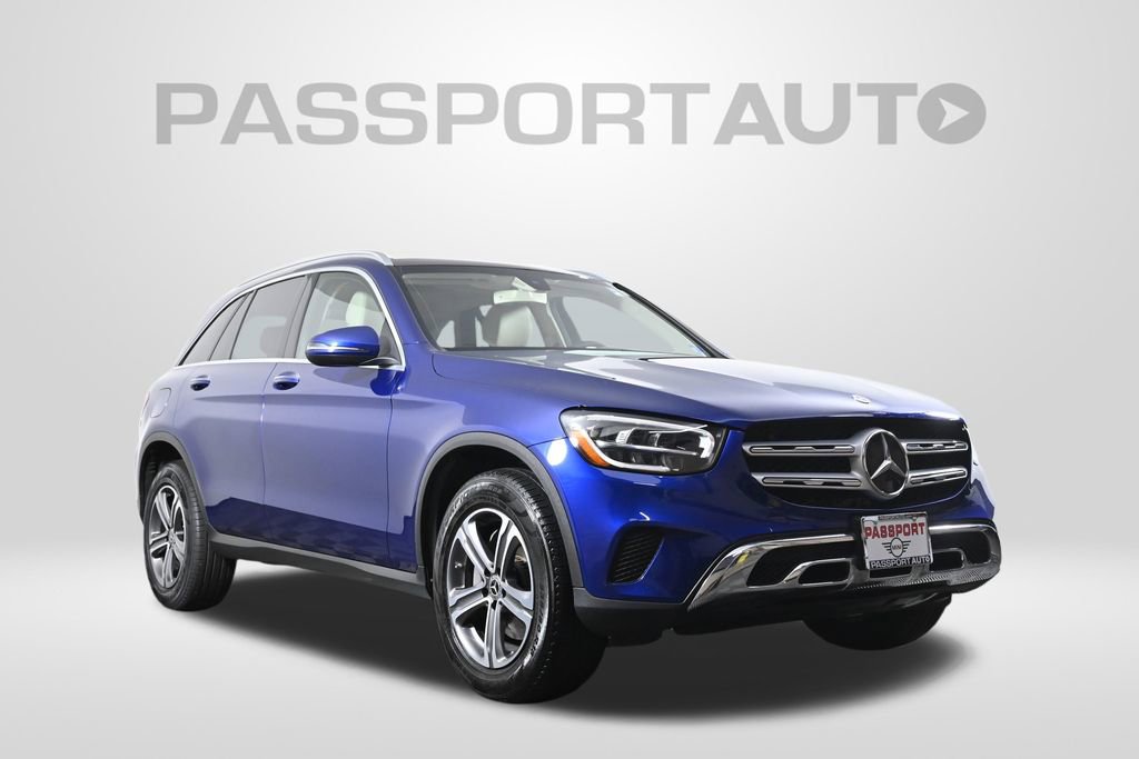 Used 2020 Mercedes-Benz GLC 300 4MATIC image 3