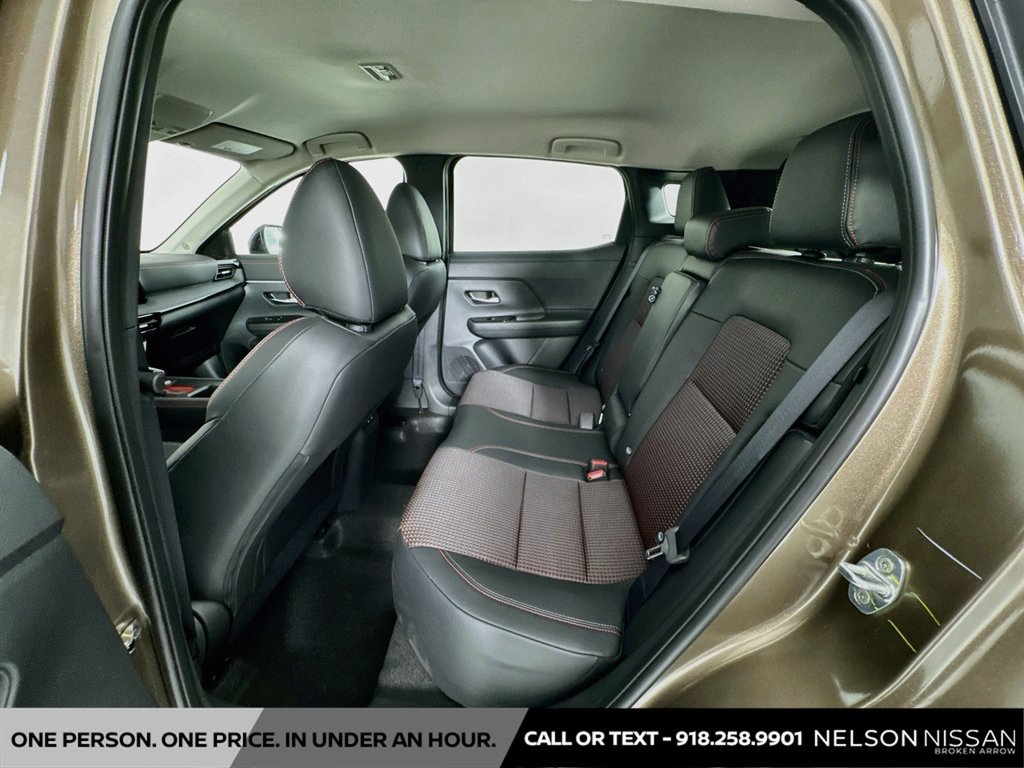 New 2026 Nissan Kicks SR FWD image 22