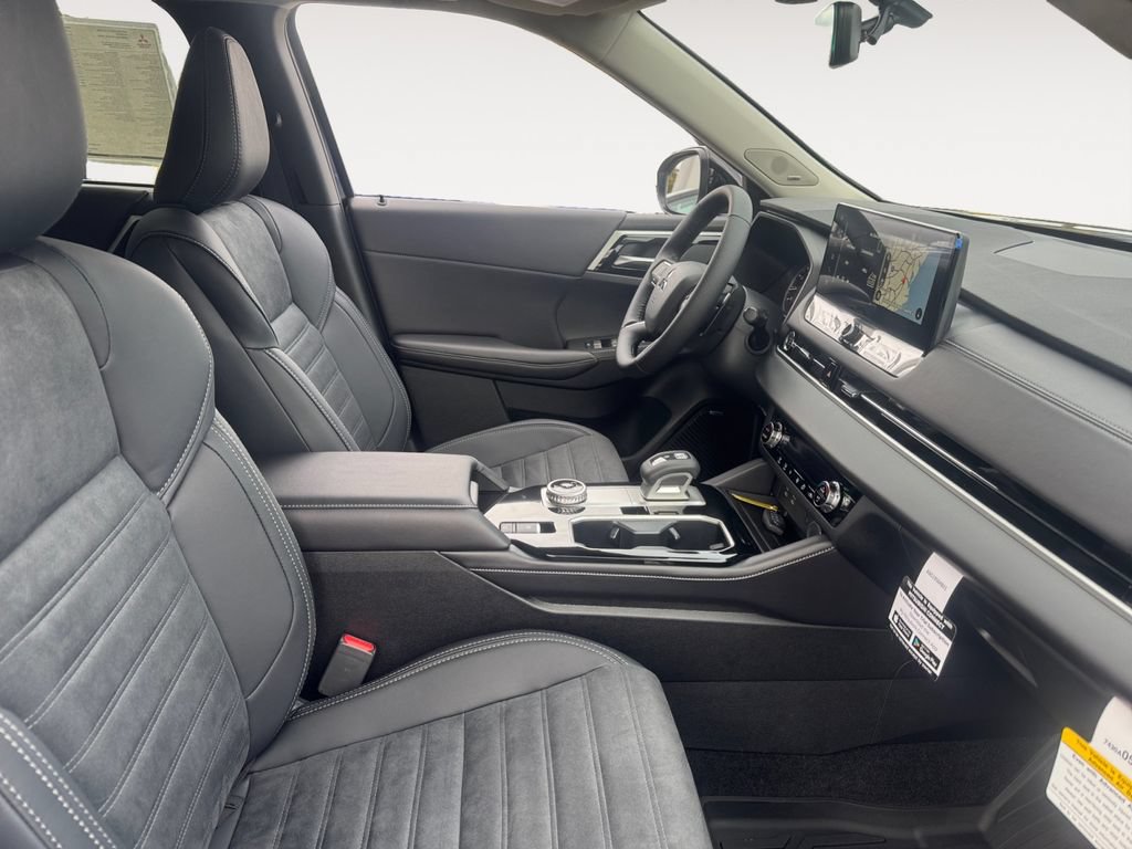 New 2026 Mitsubishi Outlander SE AWD/4WD image 15