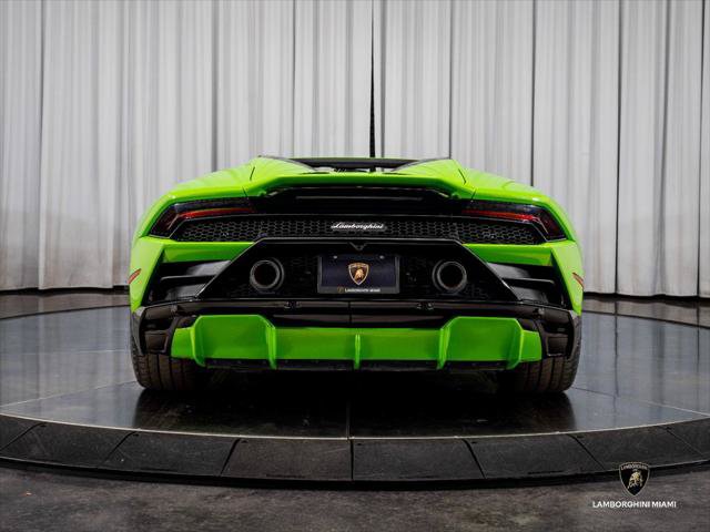Used 2021 Lamborghini Huracan EVO RWD image 16
