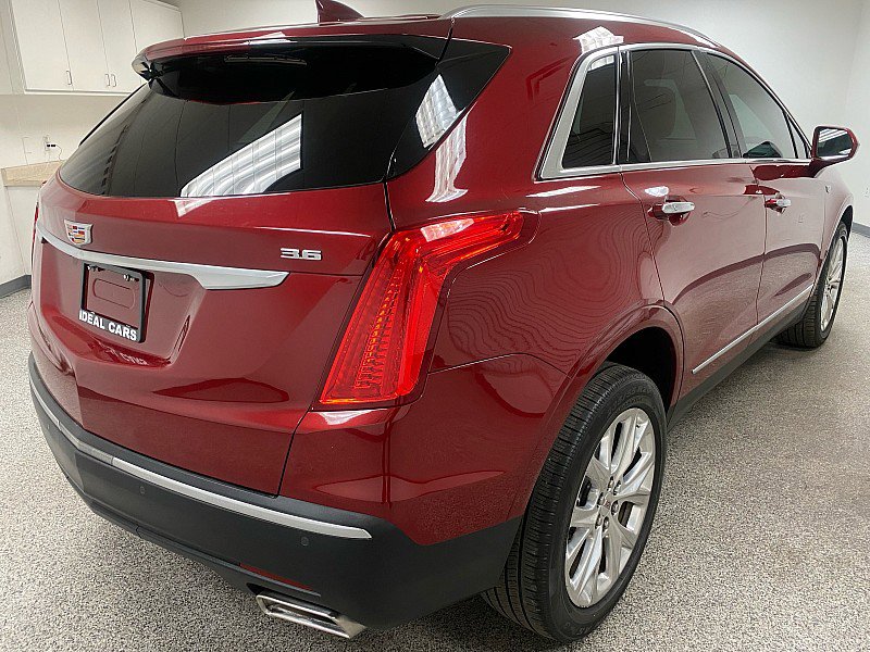 Used 2019 Cadillac XT5 Luxury w/ LPO, Radiant Package image 5