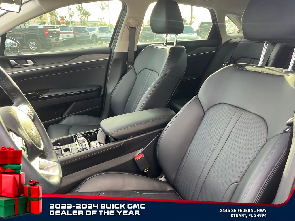 Used 2025 Kia K5 EX image 13