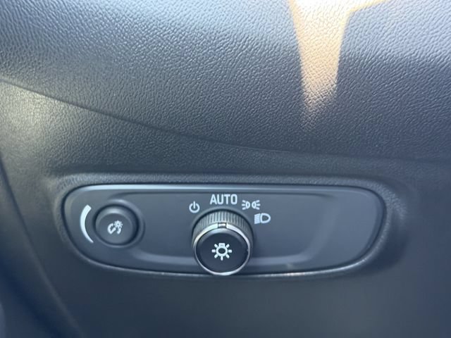 Used 2022 Chevrolet Equinox RS FWD image 29