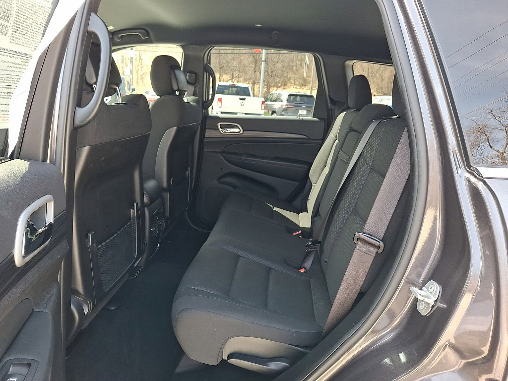 Certified 2021 Jeep Grand Cherokee Laredo image 19