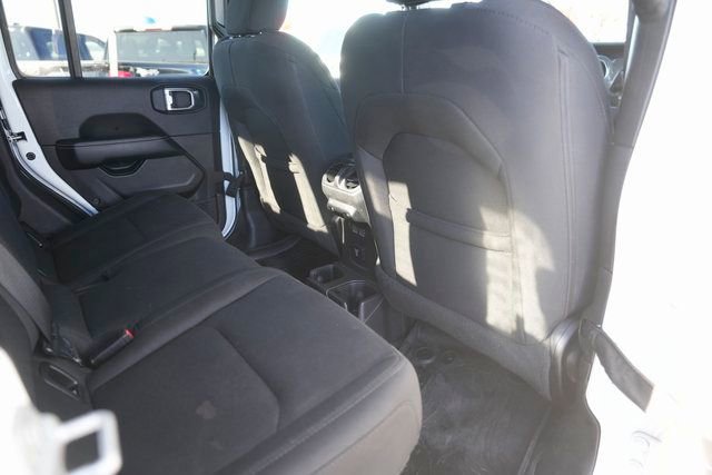 Used 2022 Jeep Gladiator Overland w/ Auxiliary Switch Group image 13
