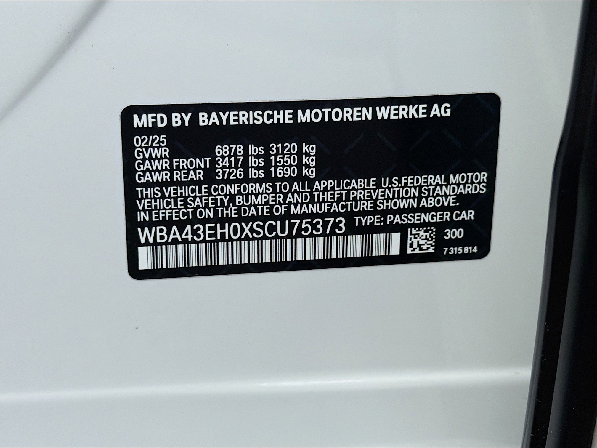 Used 2025 BMW 750e xDrive w/ Executive Package image 43