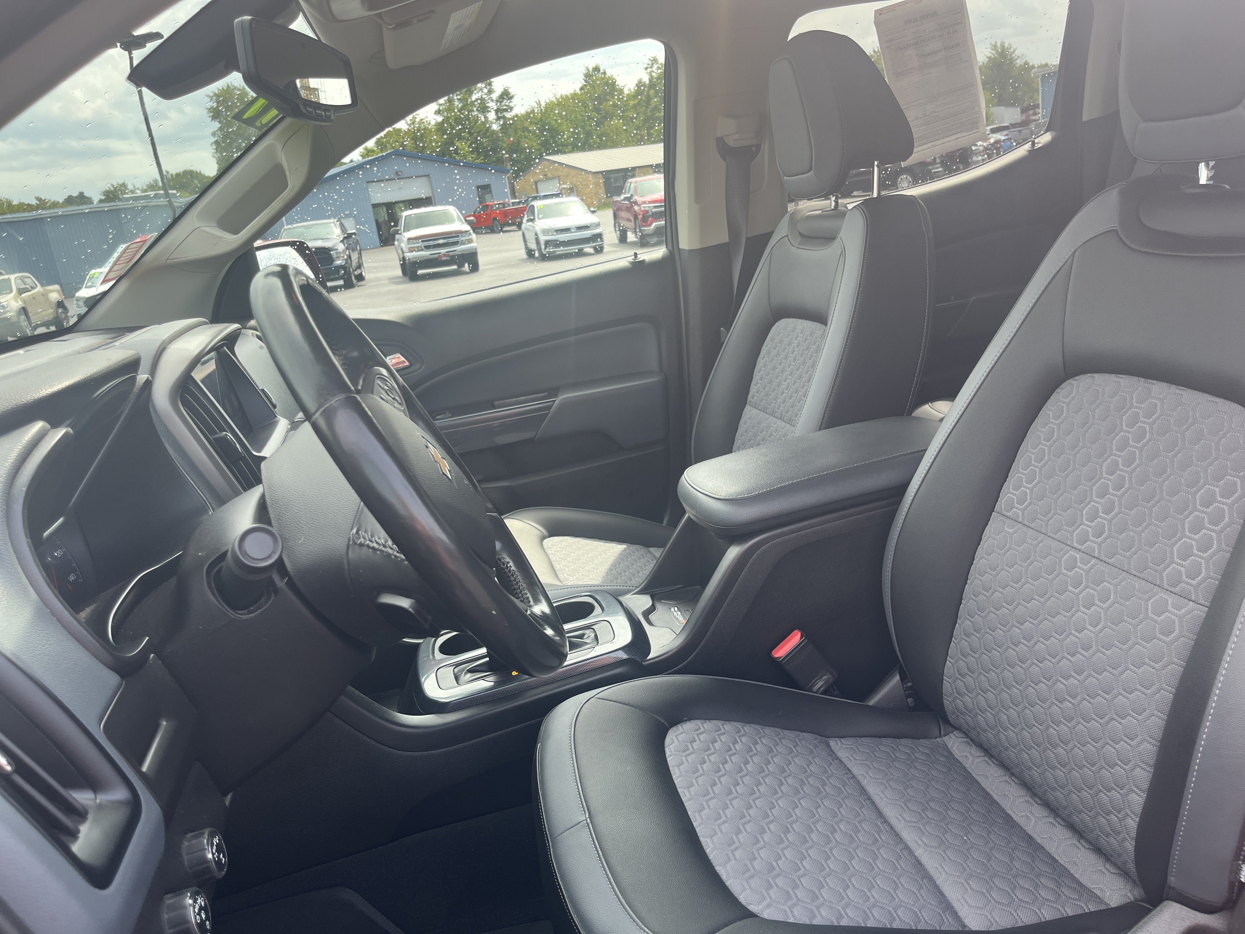 Used 2019 Chevrolet Colorado Z71 AWD/4WD image 15