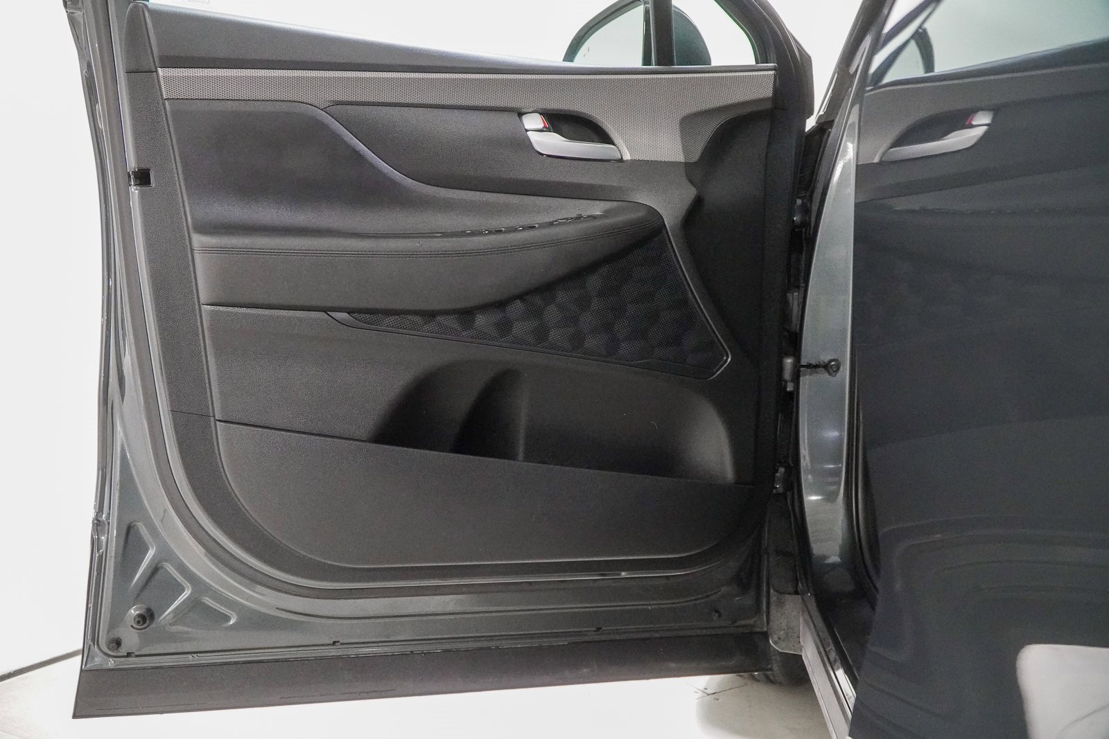 Used 2020 Hyundai Santa Fe SEL image 18