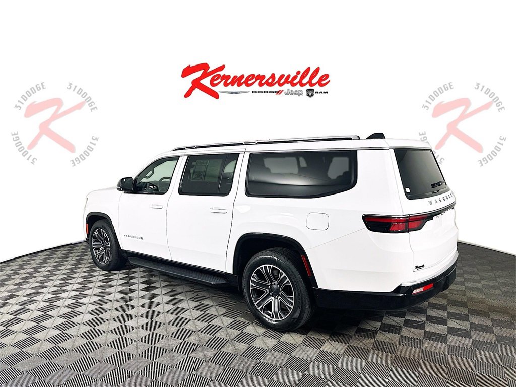 Used 2024 Jeep Wagoneer L Series II w/ Flexible Seating Group image 5