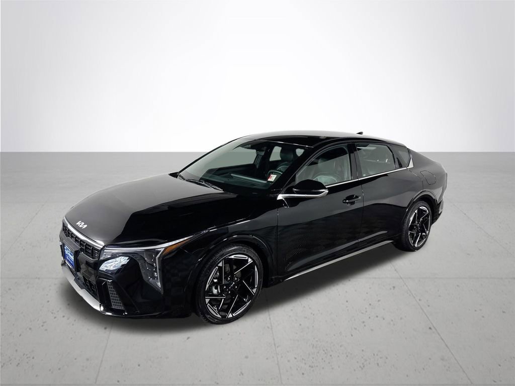 Certified 2025 Kia K4 GT-Line image 2