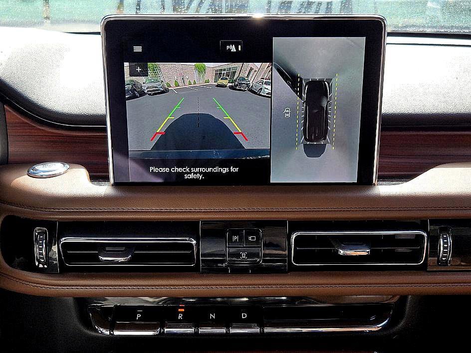 Used 2023 Lincoln Aviator Reserve w/ Equipment Group 201A image 23