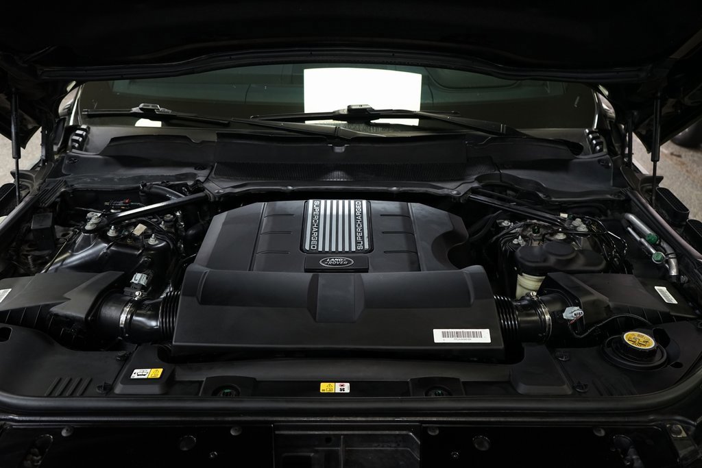 Used 2020 Land Rover Range Rover Long Wheelbase HSE image 27