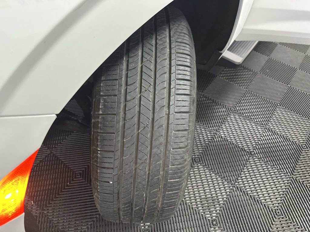 Used 2021 Chevrolet Suburban Premier w/ Premium Package image 43