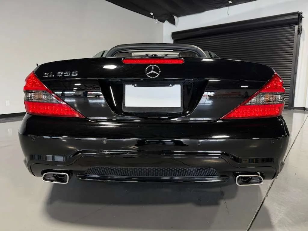Used 2011 Mercedes-Benz SL 550 w/ Premium I Pkg image 5