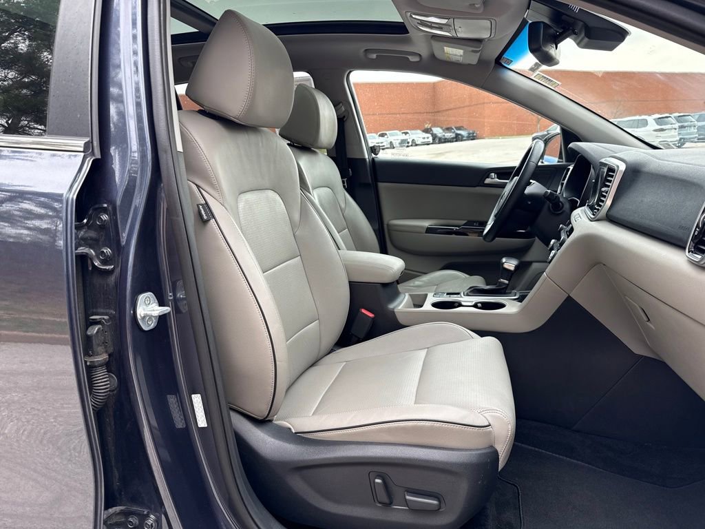 Used 2020 Kia Sportage EX w/ EX Technology Package image 28