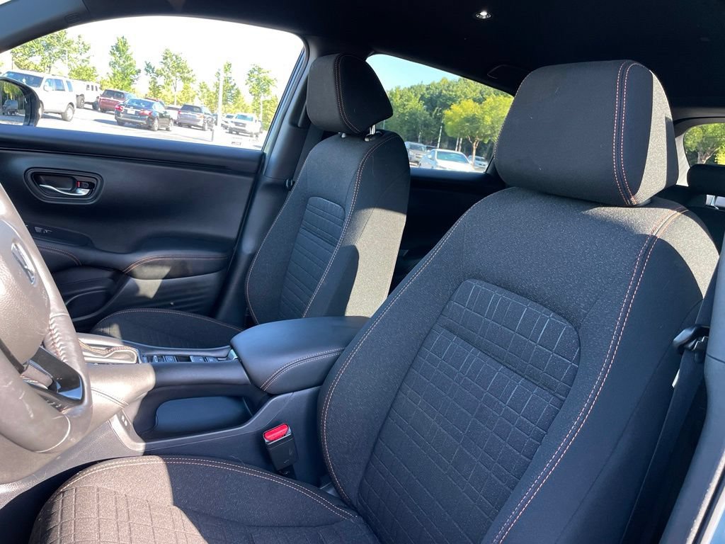 Certified 2025 Honda HR-V Sport image 24