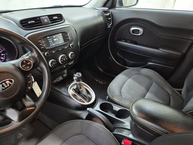 Used 2016 Kia Soul + FWD image 24