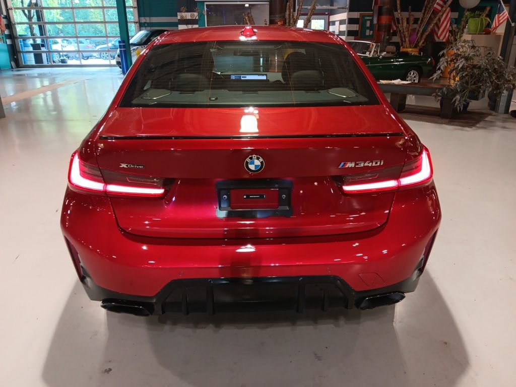 Used 2025 BMW M340i xDrive AWD/4WD image 9