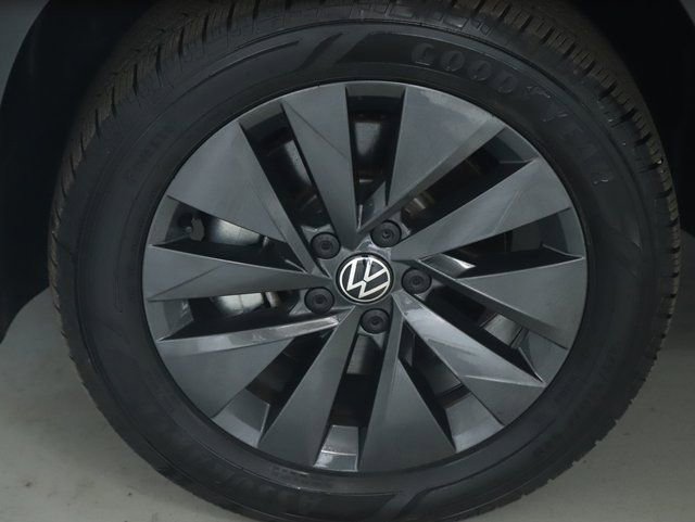 Used 2023 Volkswagen Taos S image 37