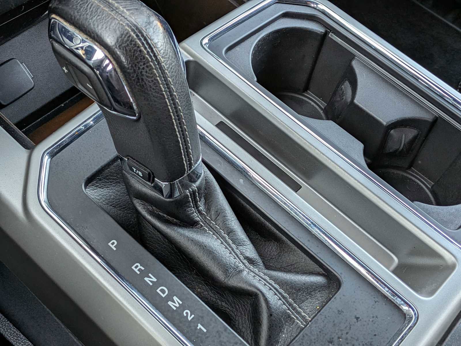 Used 2016 Ford F150 Lariat image 28