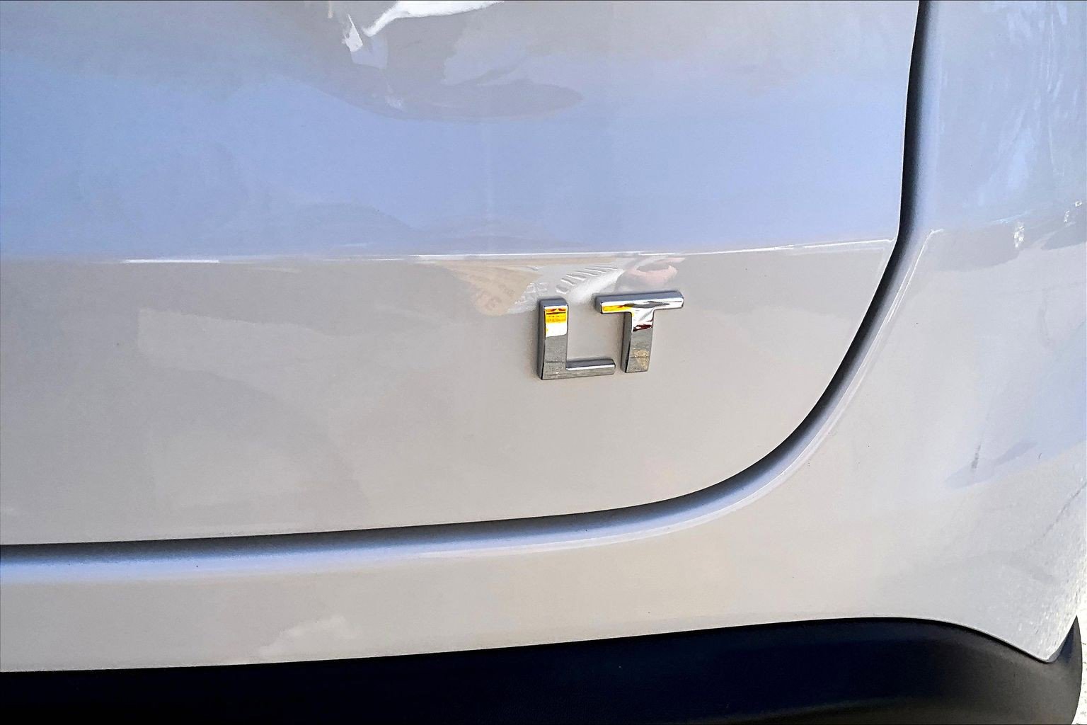 Used 2025 Chevrolet Trax LT w/ LT Convenience Package FWD image 15